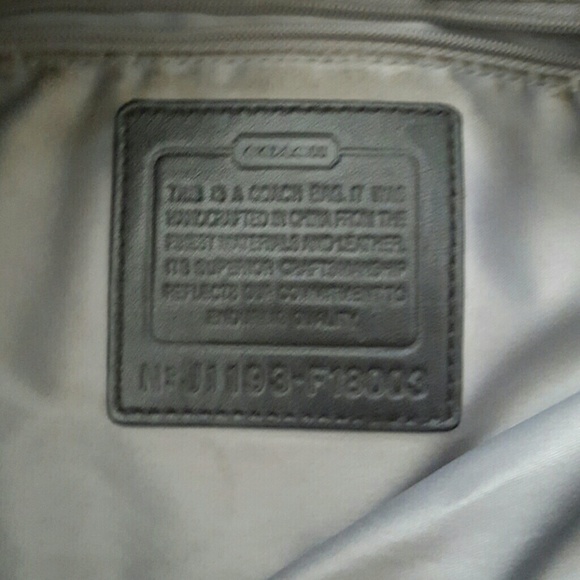 Coach signature handbag - Picture 2 of 2